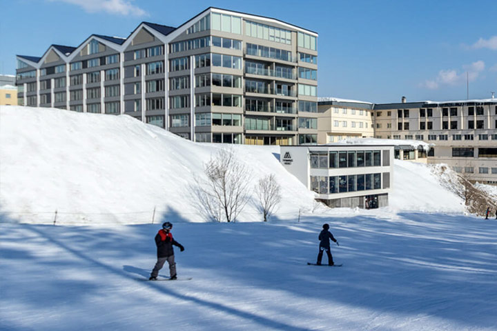 Niseko ski in / ski out snow accommodation